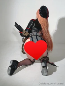 Put your face there 3