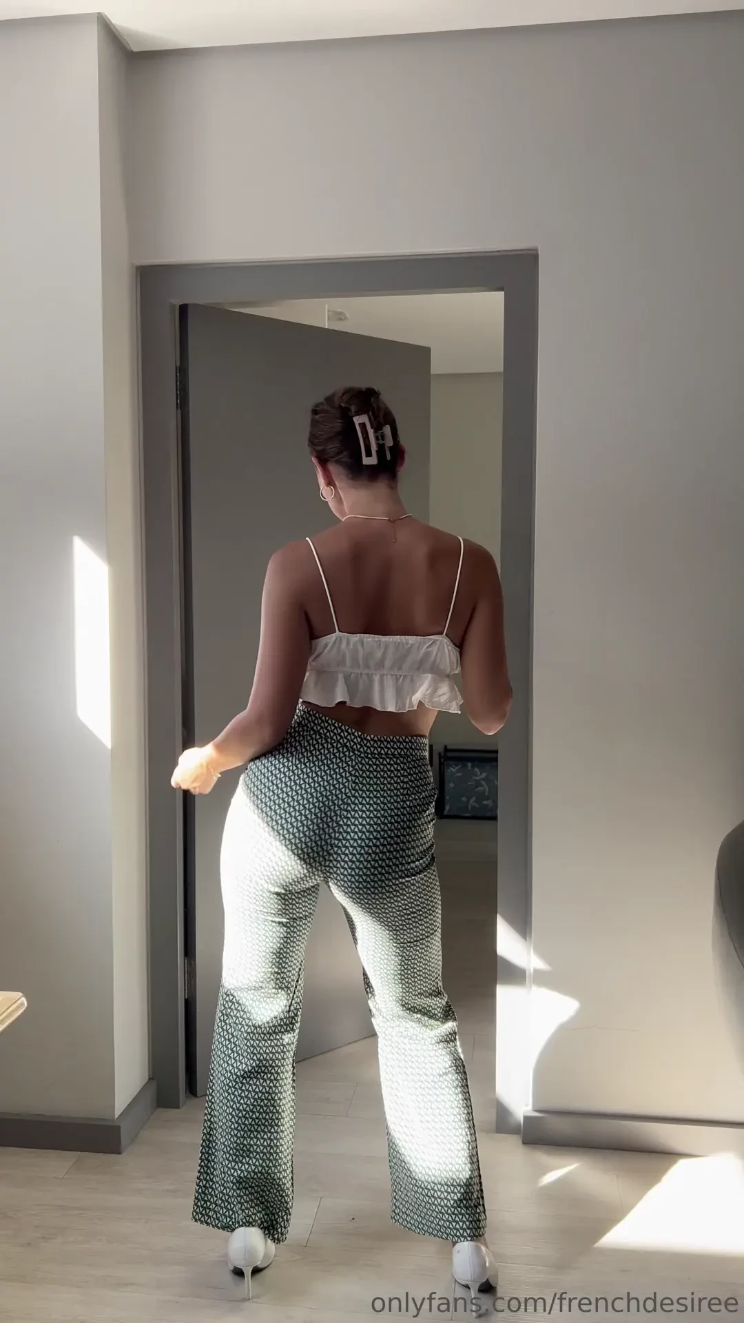 Sometimes a little dance lightens up the working atmosphere 