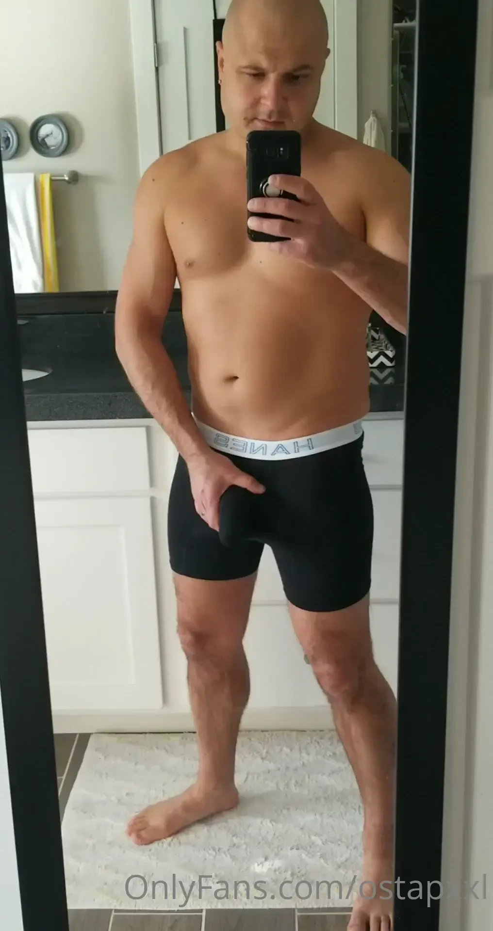 Back from work and horny already 