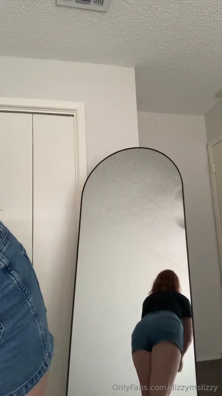 Try on 7 i try on a totally milfy yoga workout outfit a zipper top and 