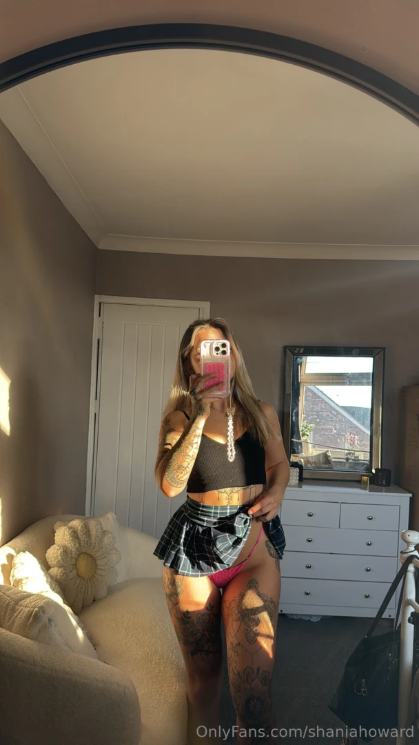 I can be your secret obsession just say the word 