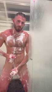Water makes me sooo horny what would you do to me if we take a shower