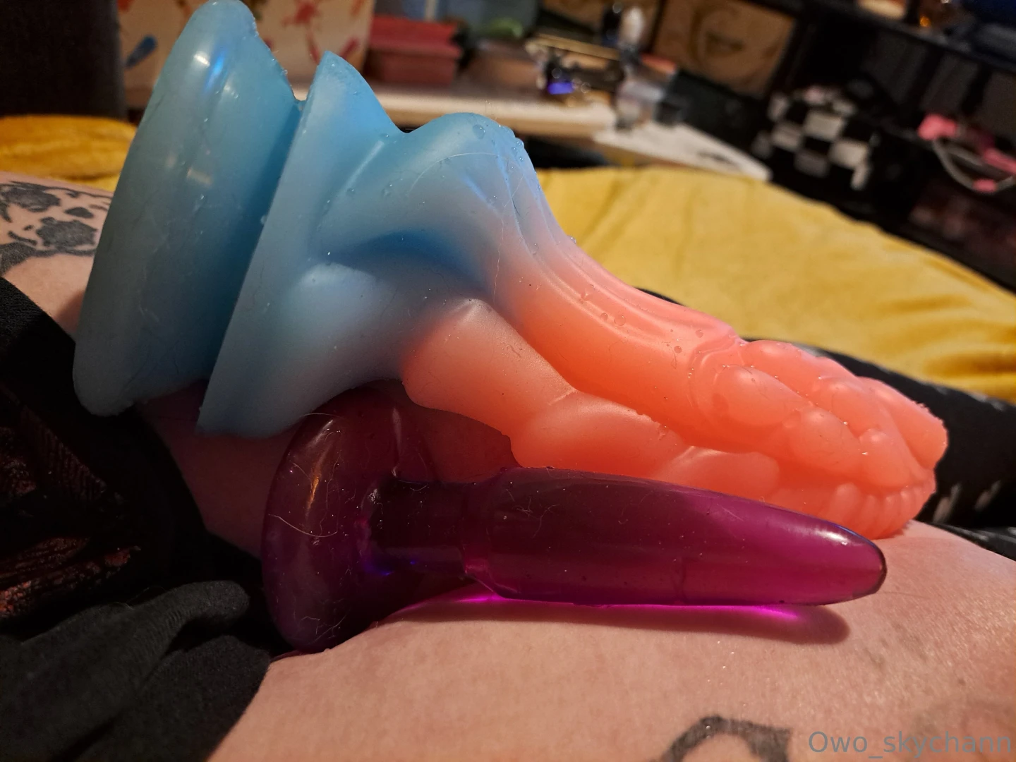 Cum unlock the next post to see which toy i use part 1 