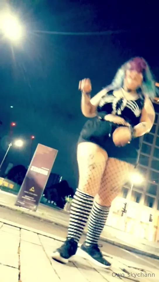 Enjoy me bouncing about 