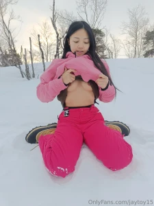 Come play in the snow daddy its very cold but maybe you know a trick part 1