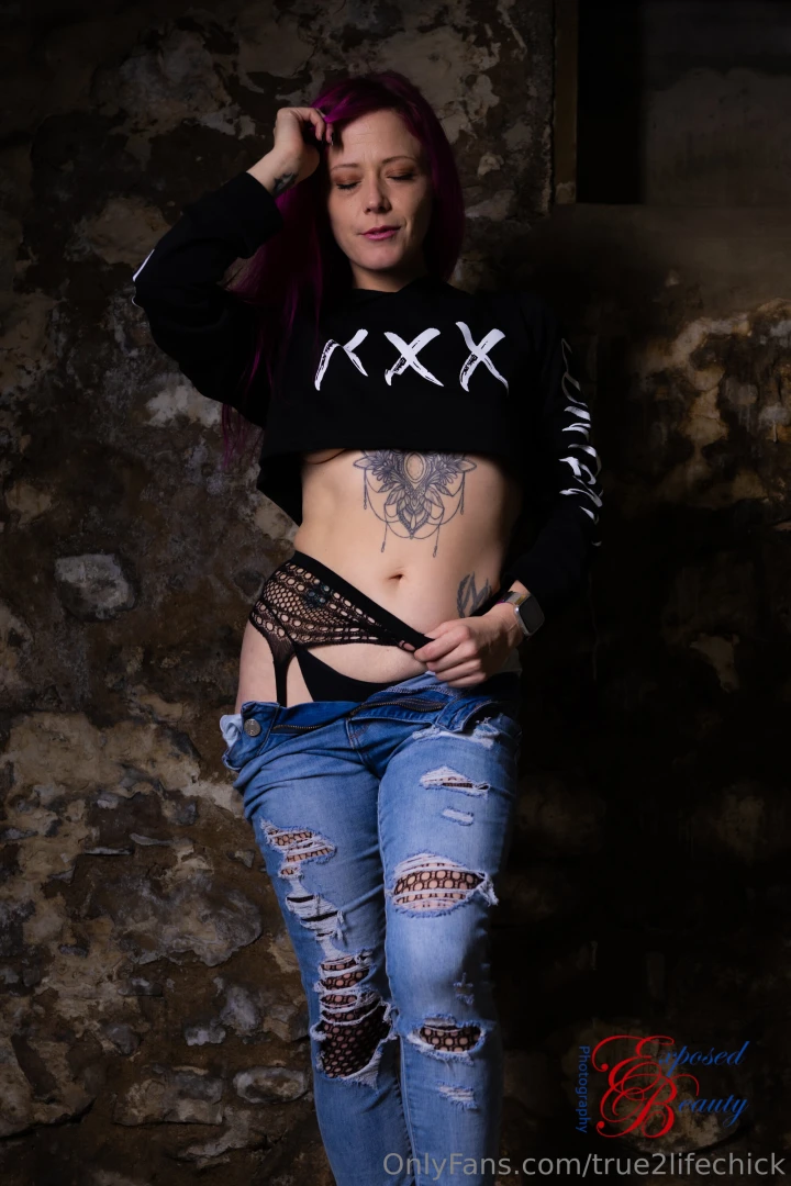 She said don t get too close it s dark inside it s where my demons part 1 