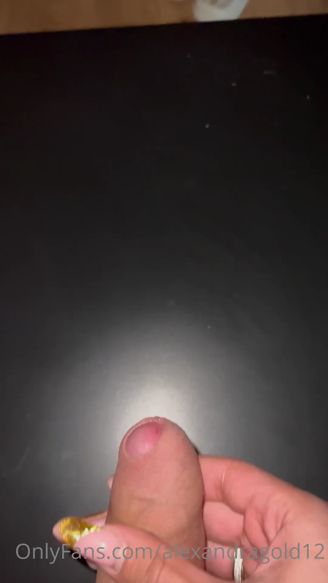 I like to compare my penis with my partners scroll for cum com and 