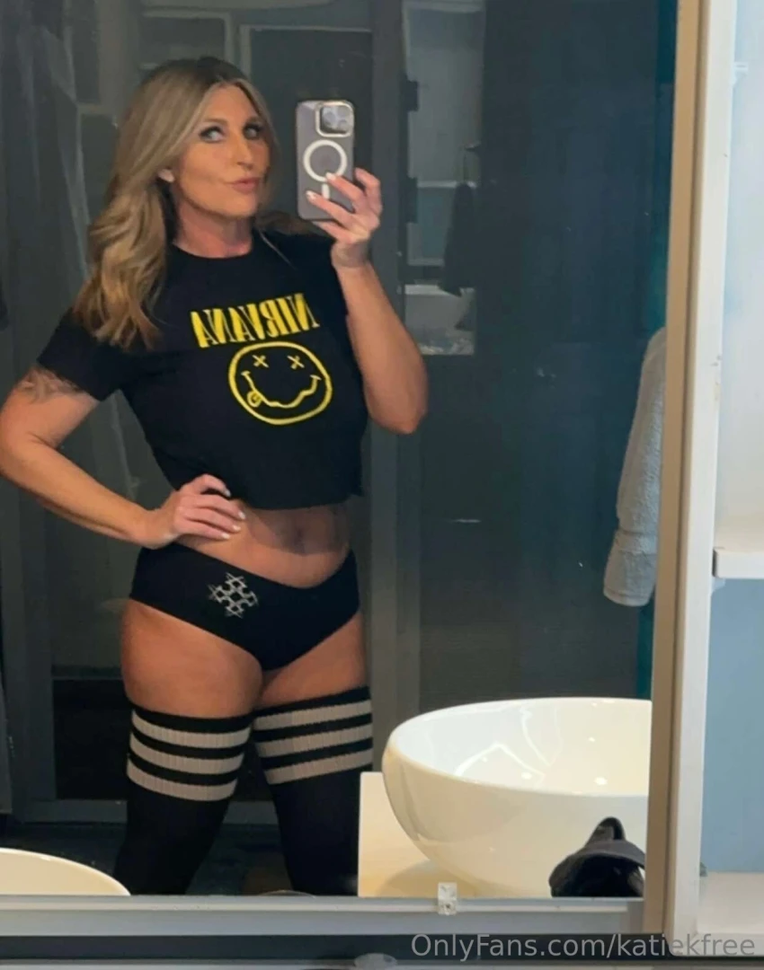 Subscribe to my vip page and get access to at least 8 full videos 