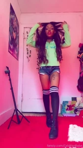 Cute vids from the other dayyy super happy friday to u guyss new toy