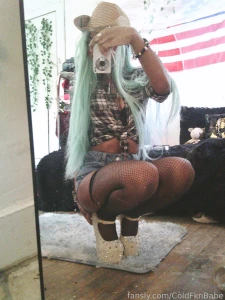 Testing out this camera i got today in my cute cowgirl outfit 3 the