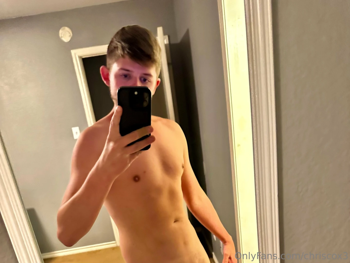 Mirror knows my secrets care to find out one 