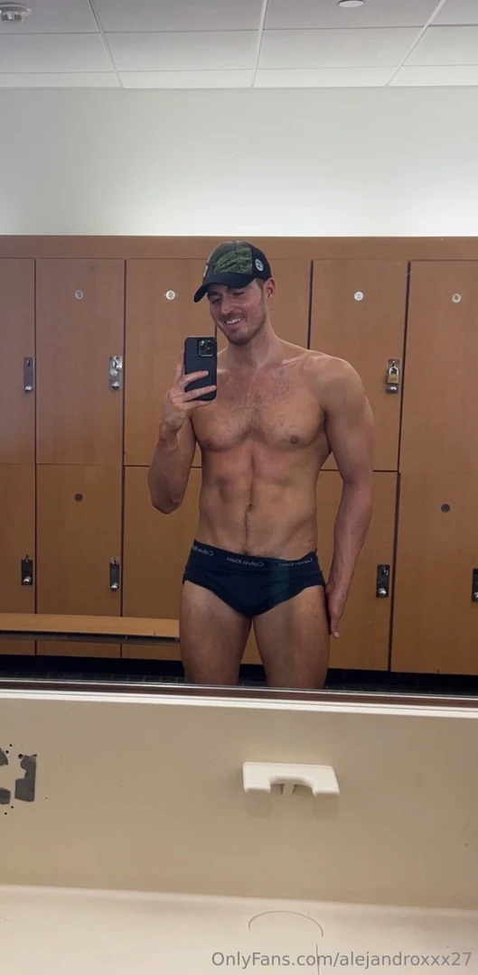 How s everyone s summer going saying hi to y all been traveling a lot part 3 