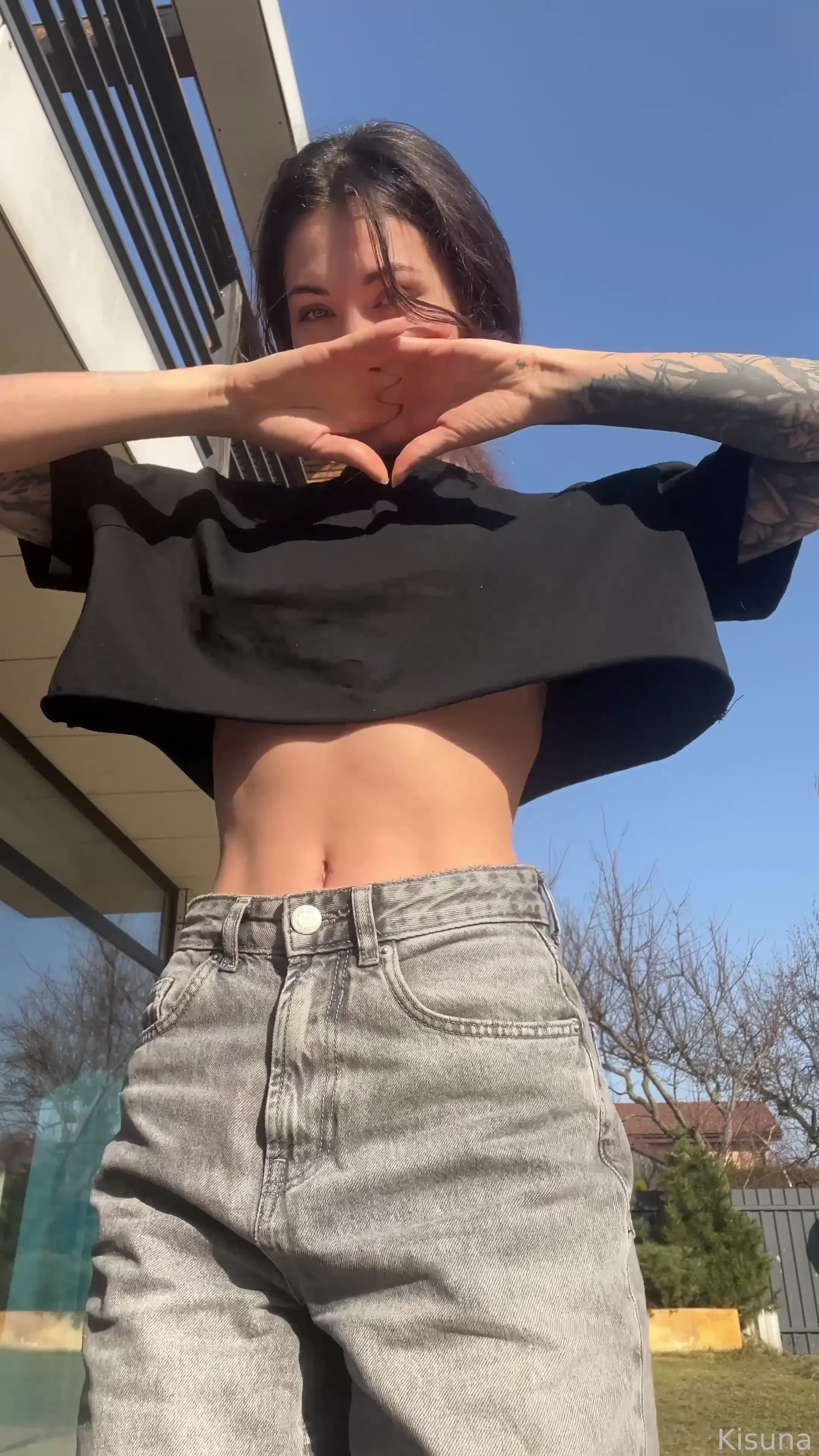 Uh oh forgot my bra dance tiktok underboob nobra jeans outside tattoos 