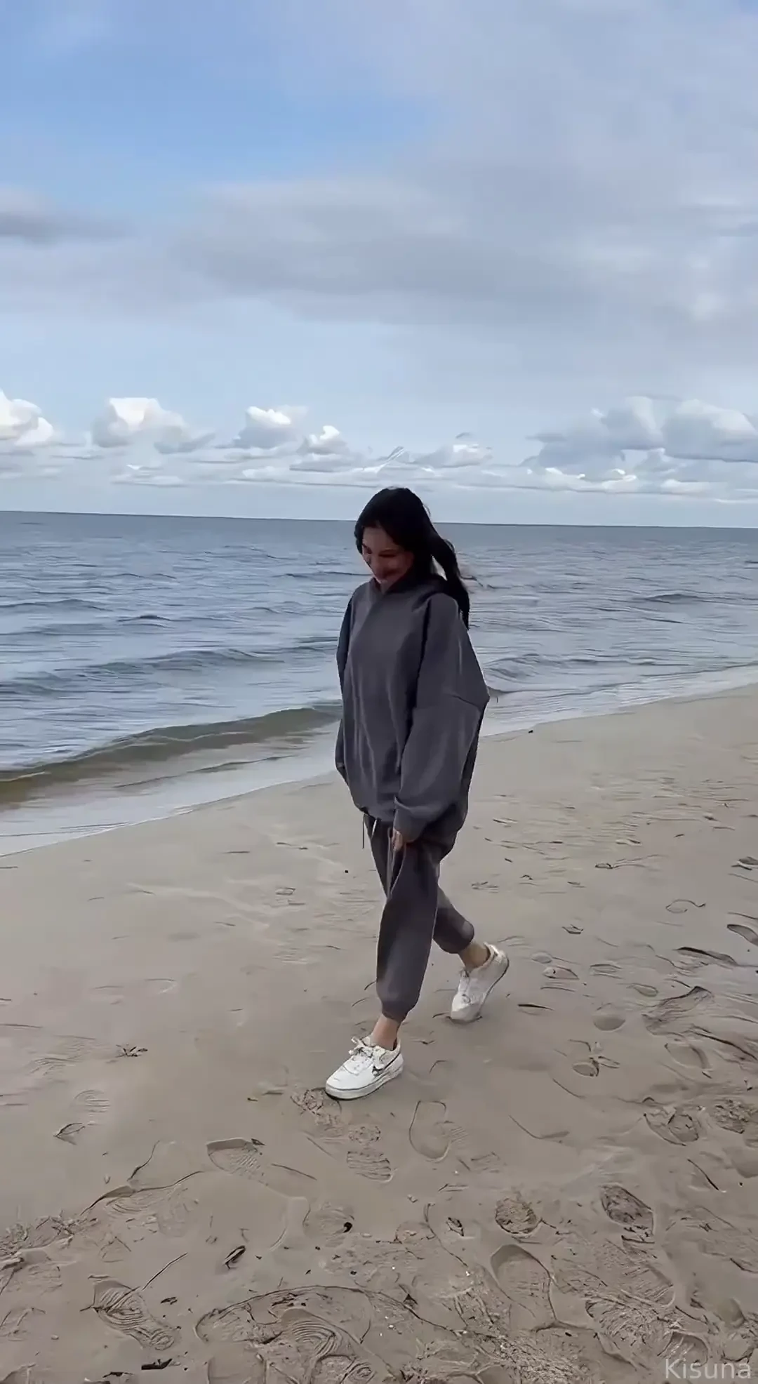 What is it about being next to the ocean that makes us feel so free 