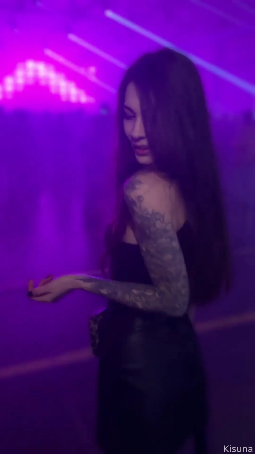 Hold me closer tiny dancer count the headlights on the highway lay me 