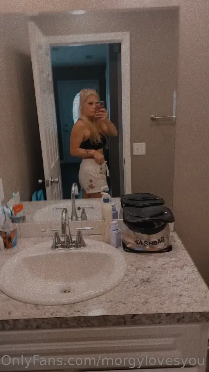 Imagine we fuck and then i give you a tattoo naked 