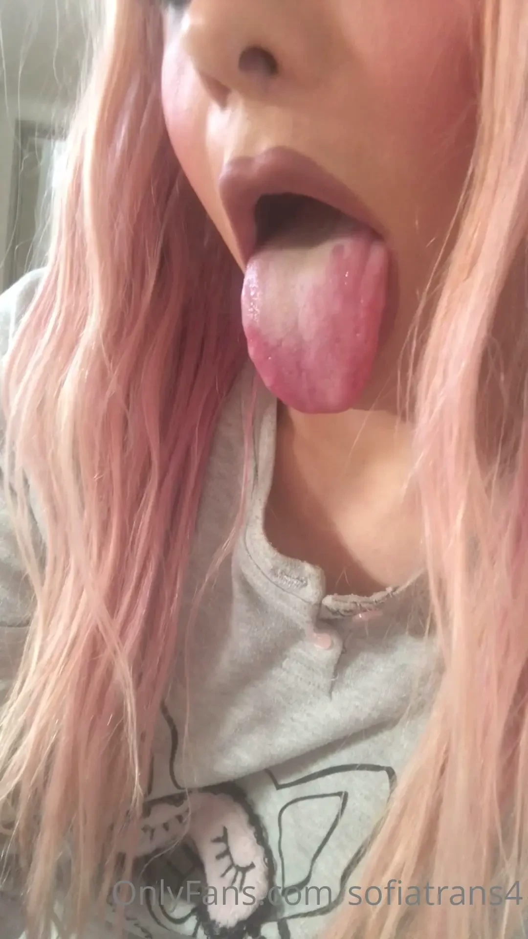 Oggi vi regalo la mia faccia da troia 