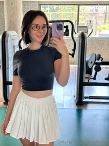 I m so strong i can make things rise without even touching them