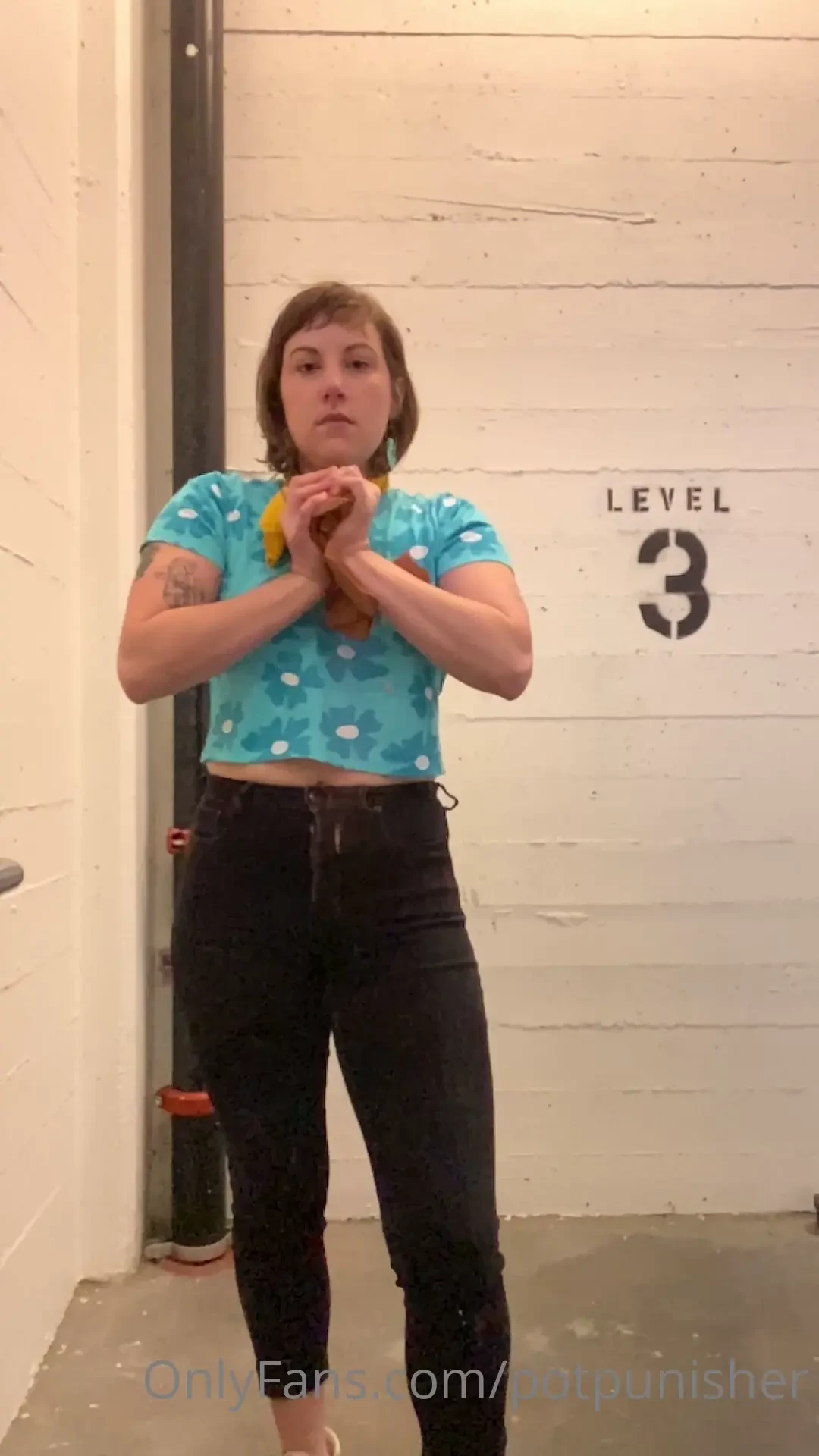 Let me crush you with my strong hands 