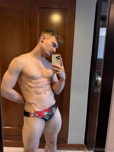 I ve not posted in speedos in so long today i swapped with a chinese