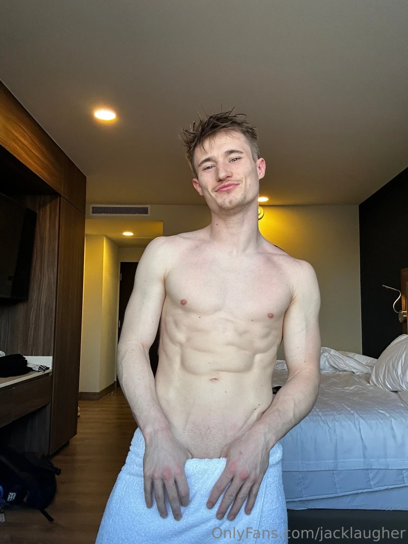 Hello to everyone from mexico insane lighting here first off secondly part 3 
