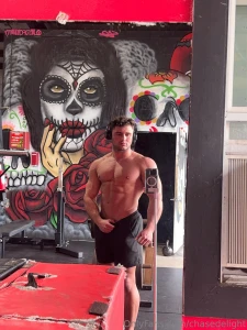 Physique is finally looking so much better what do yall think part 1