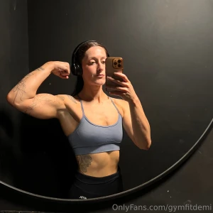 I know you love a muscle mommy