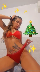 Merry christmas everyone hope everyone is feeling very merry feliz