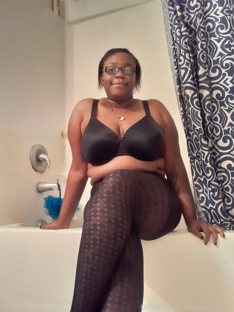 Do i look like the kind of girl you d ruin or the one who d ruin you 