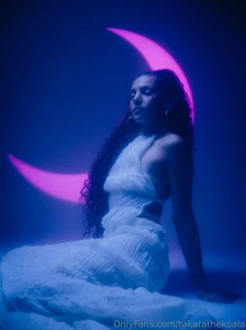 Tomorrow is the 6 month anniversary of moondust guess how many streams