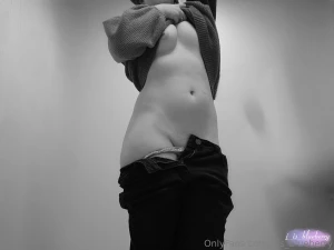 I m getting greek statue from these pictures critique my work