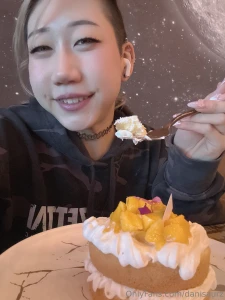 On my last day in vegas i had a red eye flight home so i went to the part 3