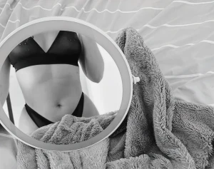 Mirror tell me who is the hottest of them all