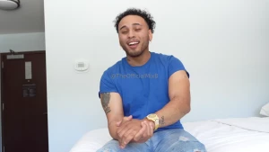 Caseycooperxxx does it the best look how much i busted