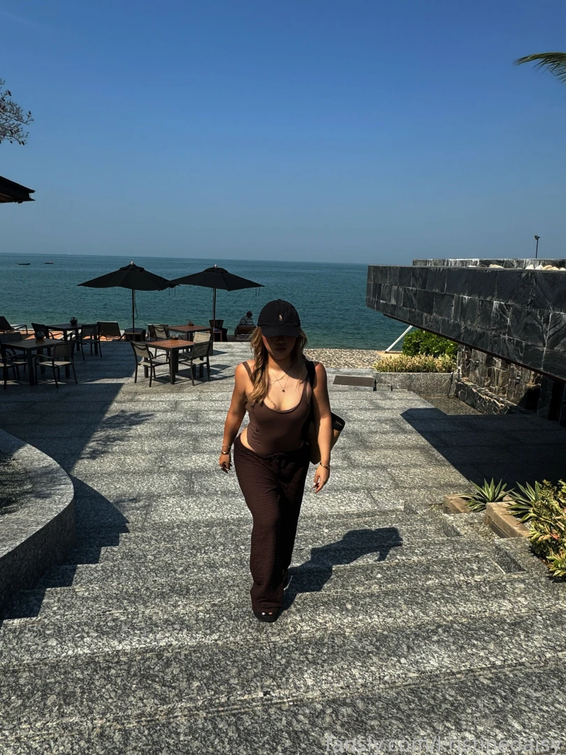 Feeling so much better near the sea 