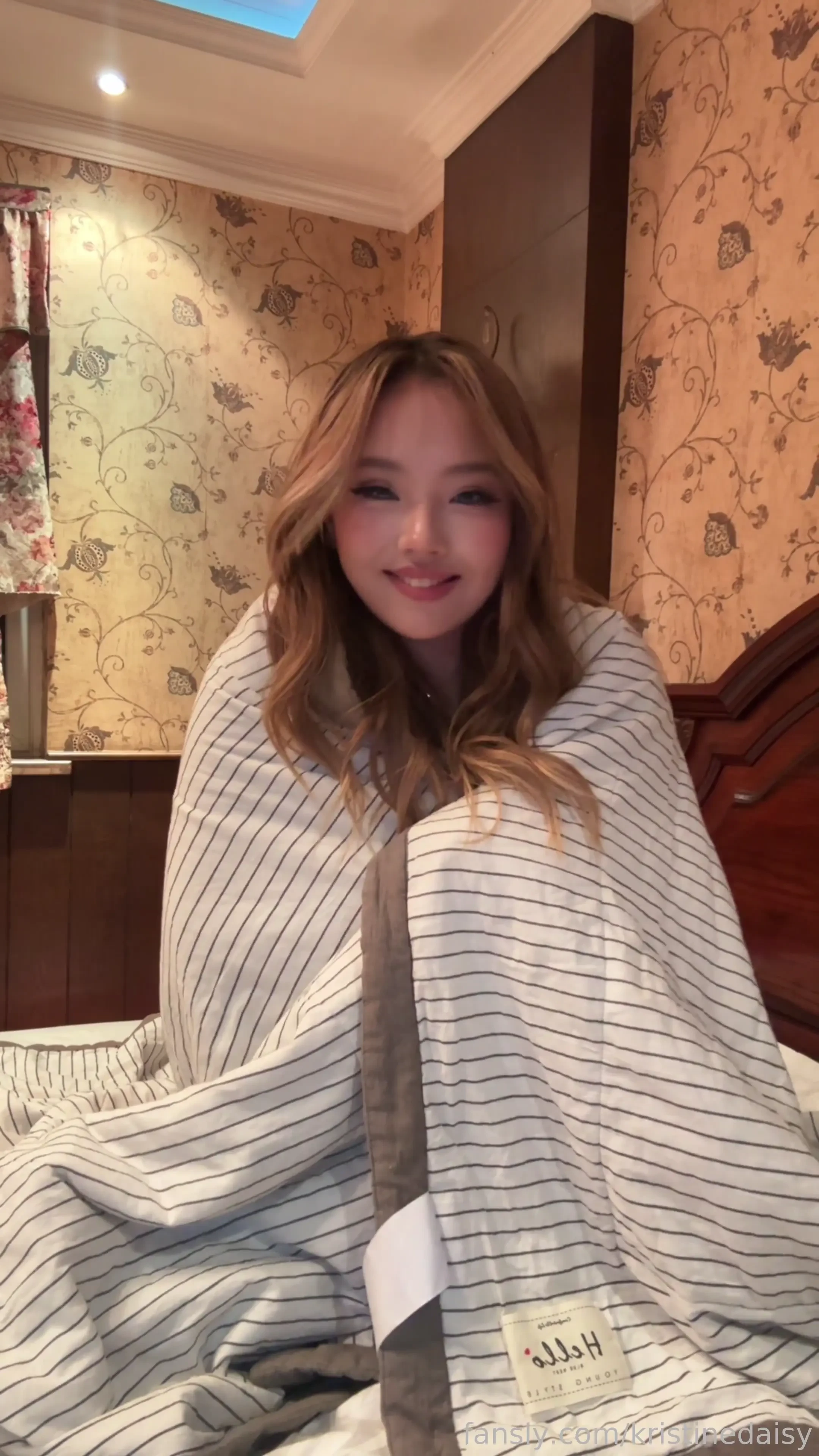 Guess you like the second view more right bigass anime ass petite 