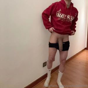 My legs are getting sexier and sexier swipe