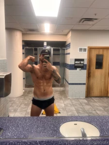 The gym makes me so horny part 1