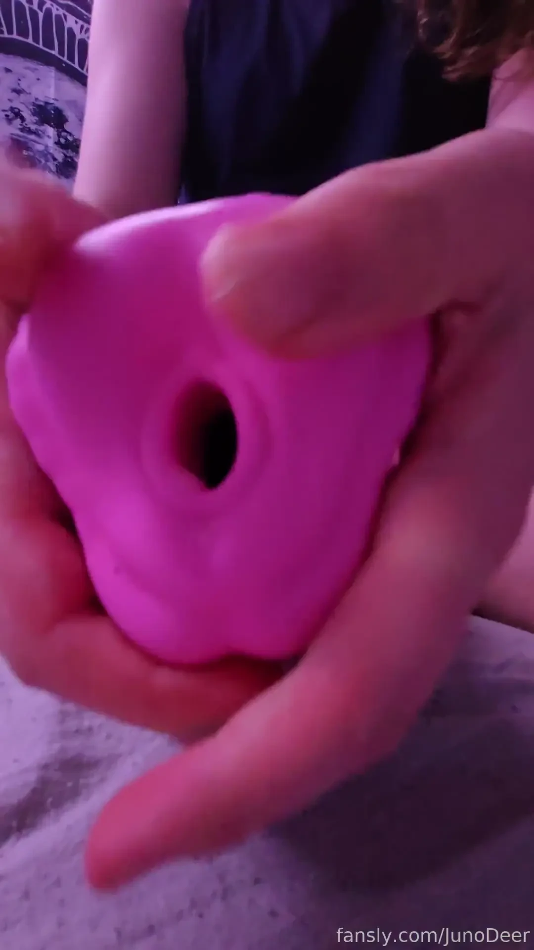 Horsecock meets horsecock fyp hung hugecock toy bigcock fucking 