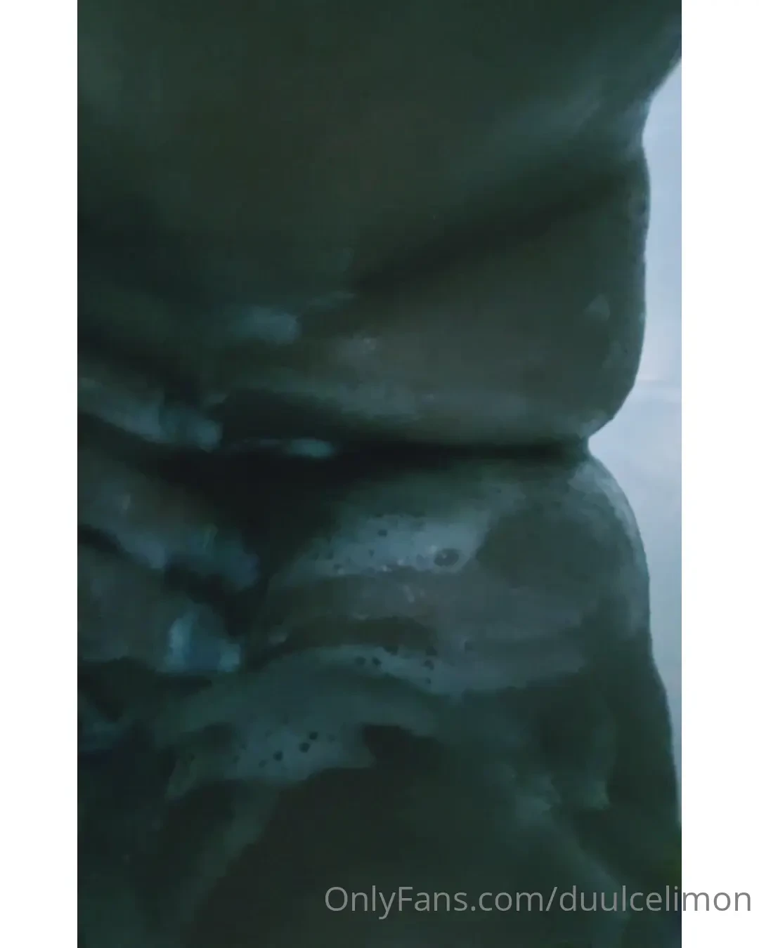 Well darling do you want to play with me while i bathe 