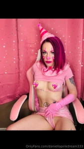 Just put my vip 60 off limited spots available daniellapinkdream