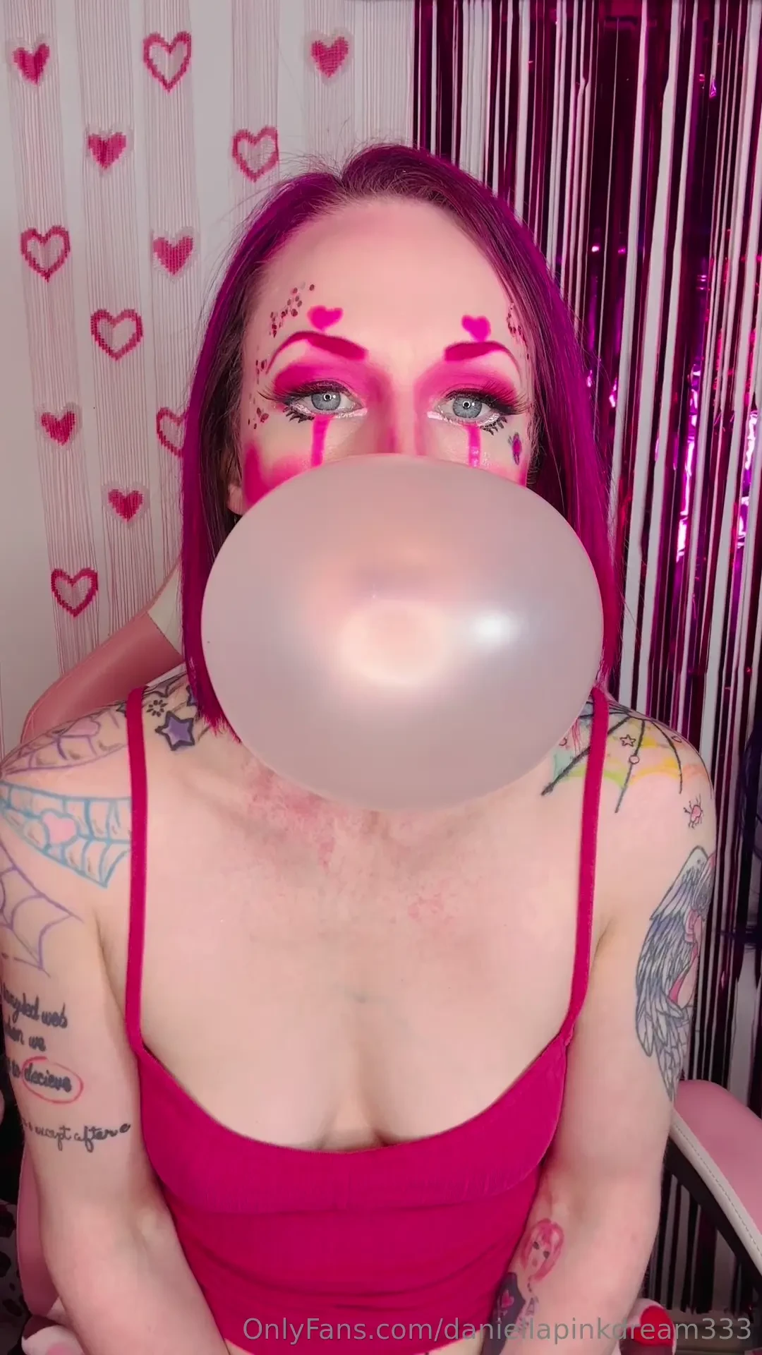 Join this slutty clowngirl for a sweet and sassy treat that will make 
