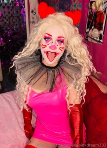 Vip is 60 off until tomorrow only daniellapinkdream no ppv clowngirl