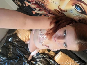 Pics lingerie pregnant redhead schoolgirl part 6