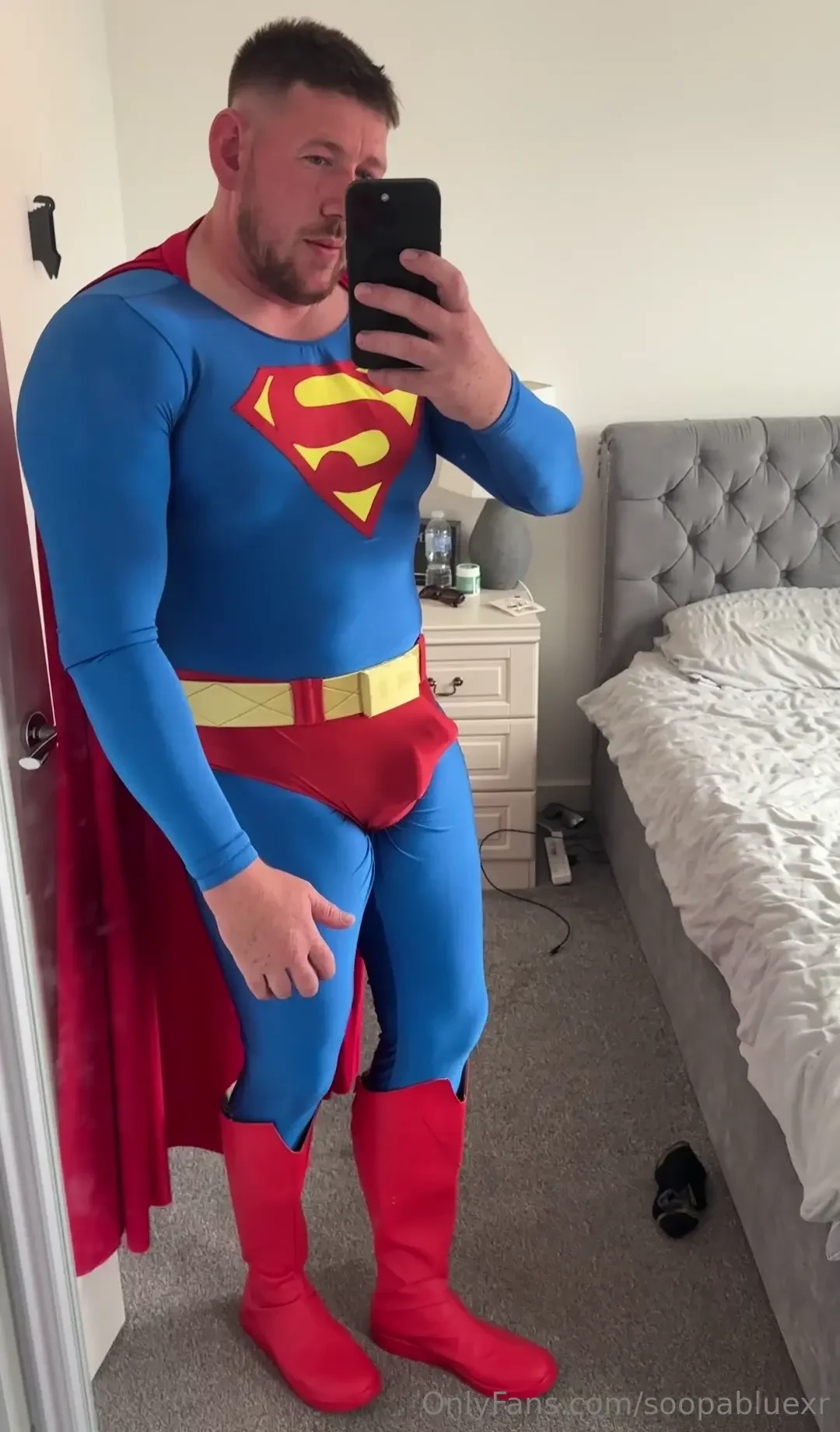 Soopa saturday my bulge is throbbing you gotta get the device off me 