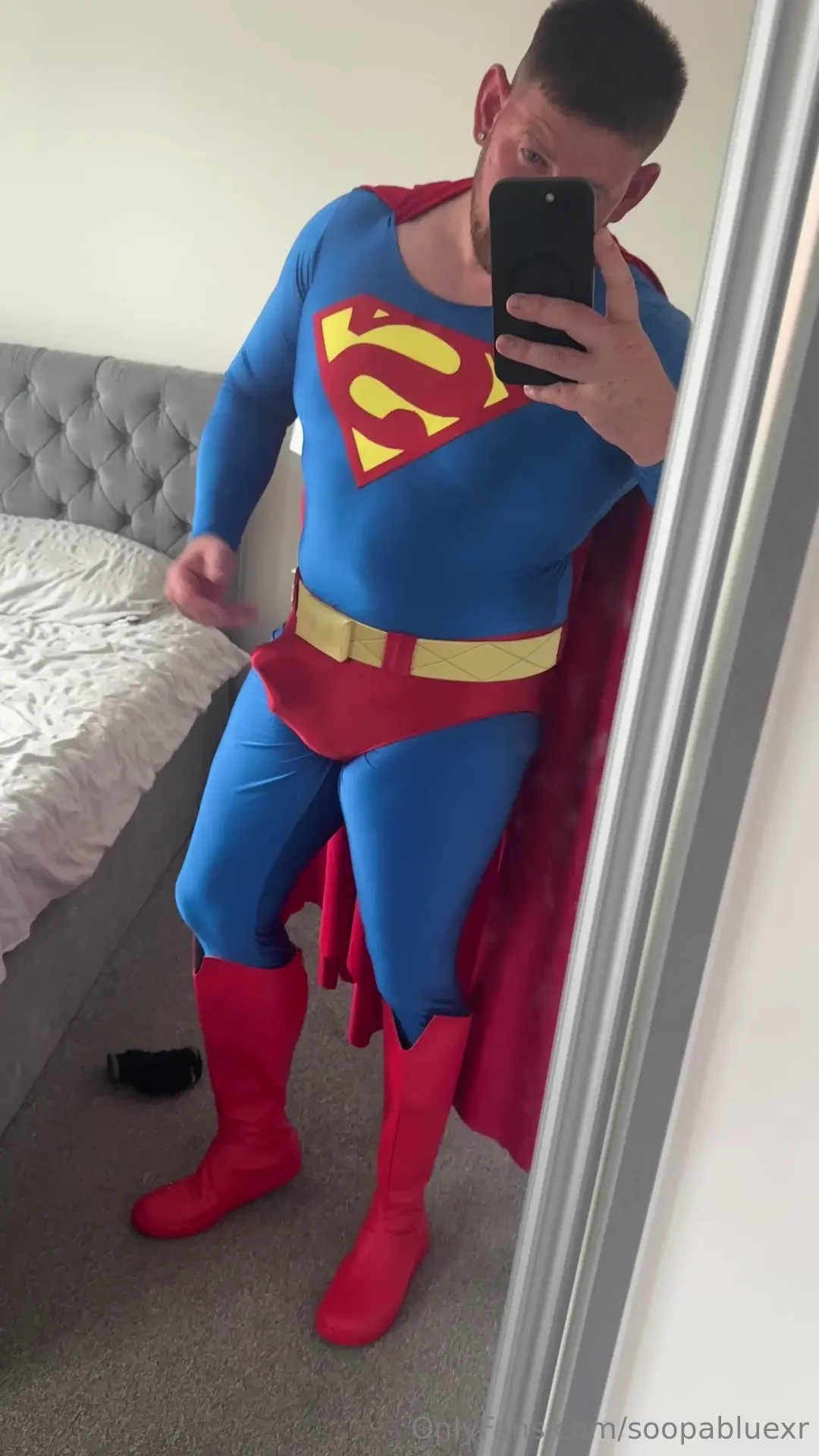 I ve gotta fight these vibrations i m superman i can t let him have my 