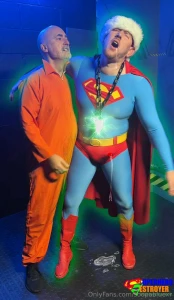 Starting to poor out of me now i don t know how much i have left i