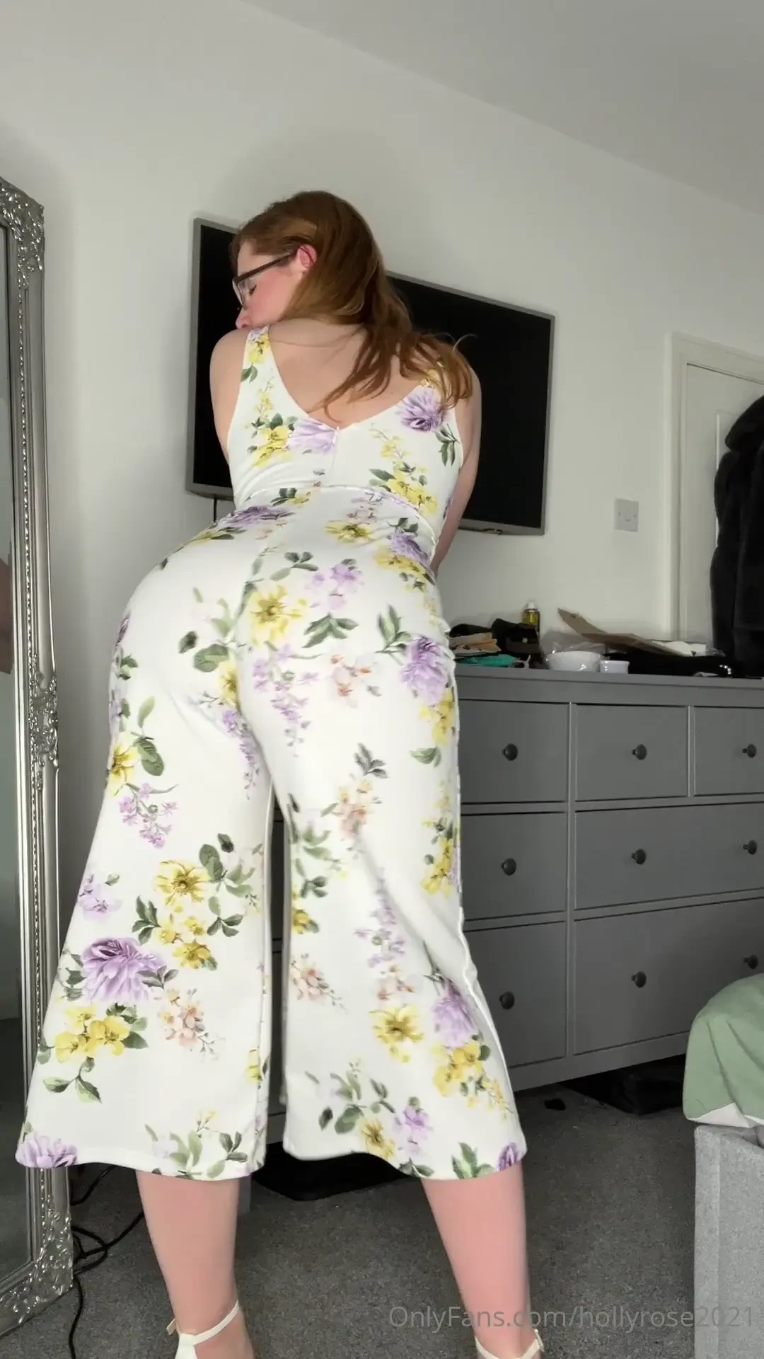 What s better than spring outfits spring outfits on the floor 