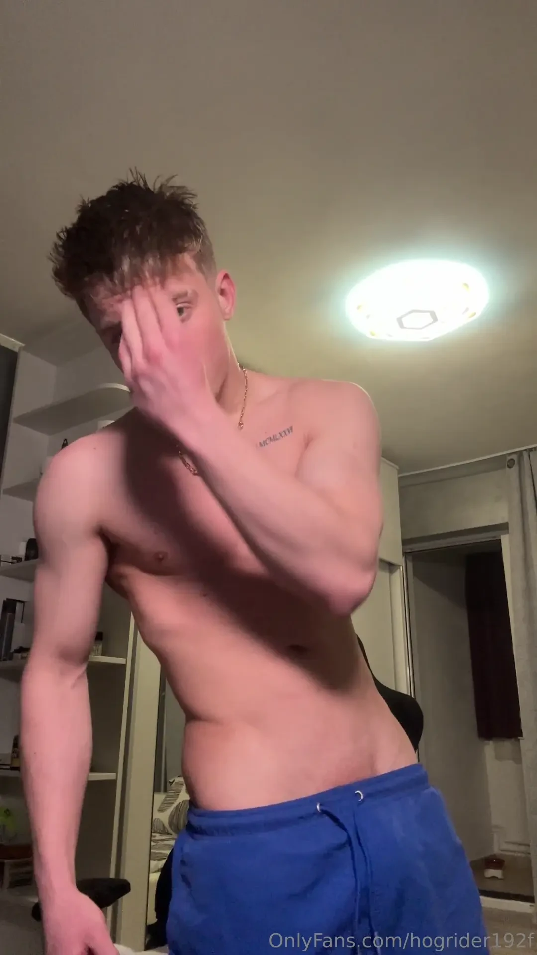 Just me being a fucking tease smooth slow and sexy as hell i touch 