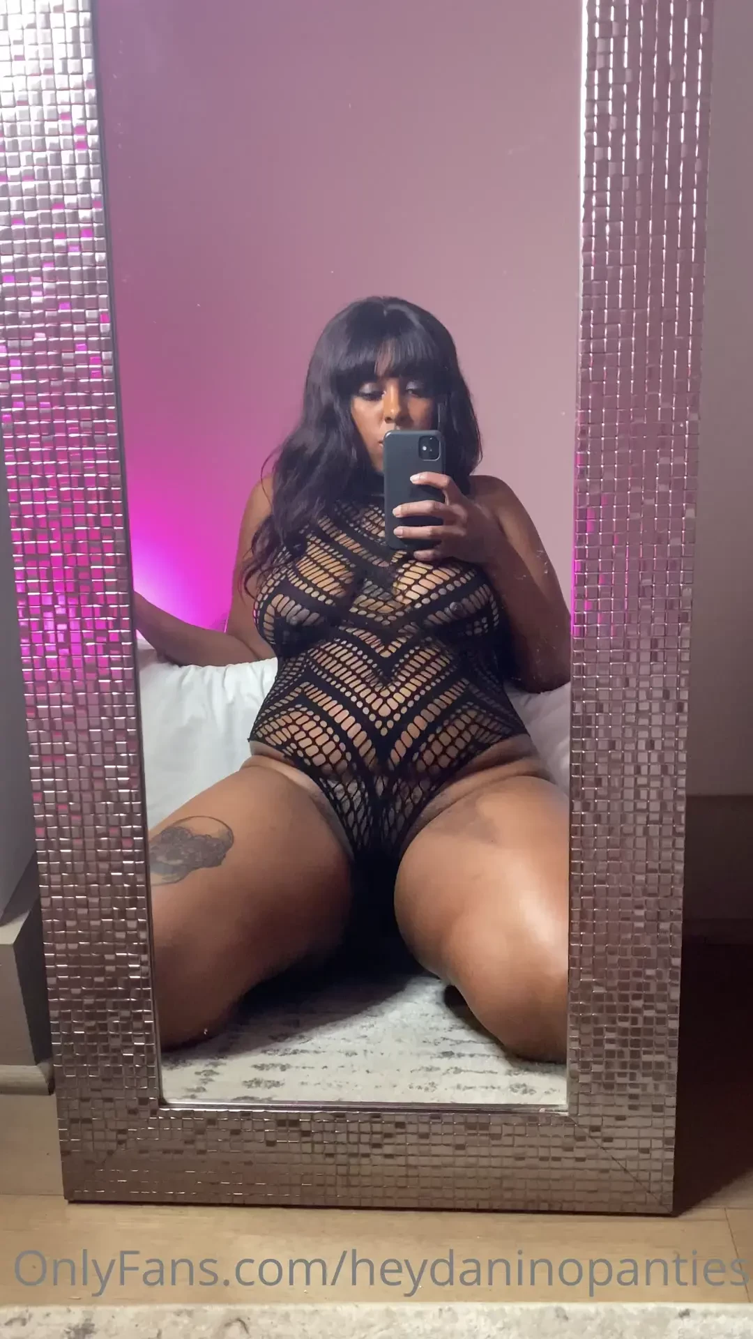 I want to sit on your face like this please 